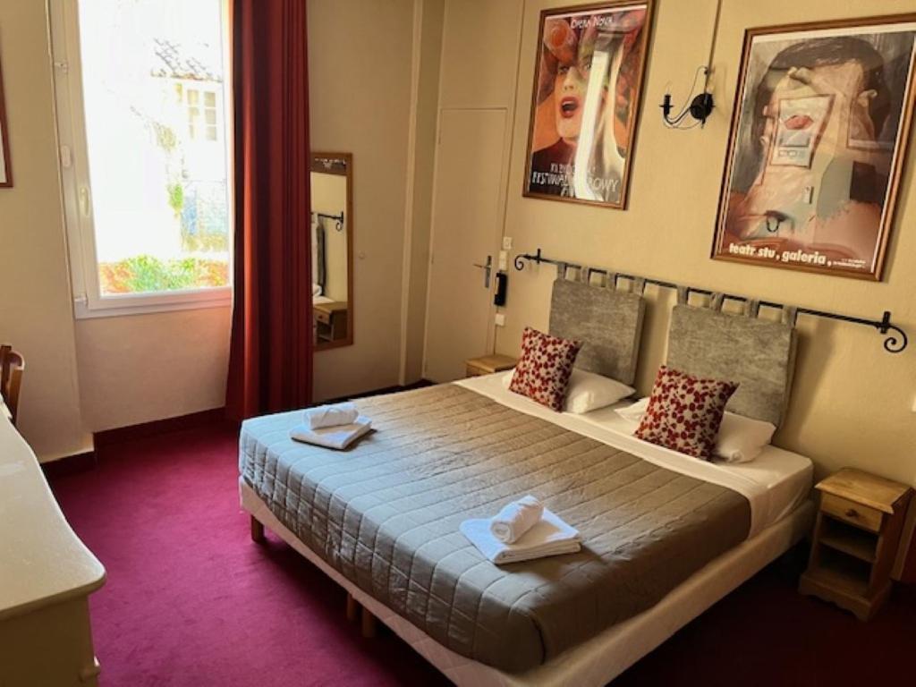 Photo of Hôtel Le Colbert