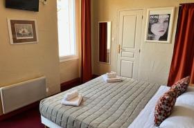Hôtel Le Colbert - photo 9