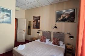 Hôtel Le Colbert - photo 21