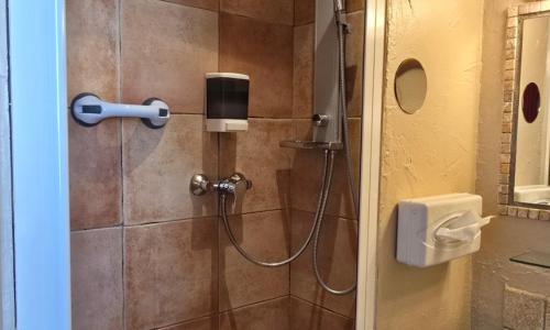 Hôtel Le Colbert - photo 2