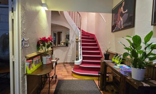 Hôtel Le Colbert - photo 2