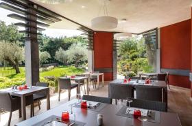 Best Western Plus Le Lavarin - photo 11