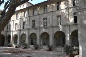 Hôtel le Cloître Saint-Louis - photo 9