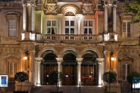 Mercure Avignon Centre Palais des Papes - photo 11