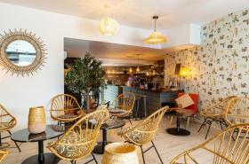 Hôtel Central - photo 26