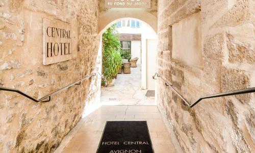 Hôtel Central - photo 3