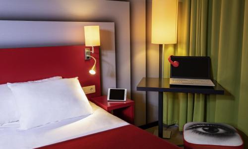 ibis Styles Avignon Sud - photo 2