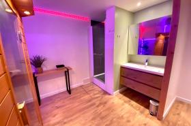 COSY & SPA Appartement Luxe JACUZZI SAUNA Suite Cristal - photo 10